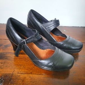 Clarks Mary Jane Pump